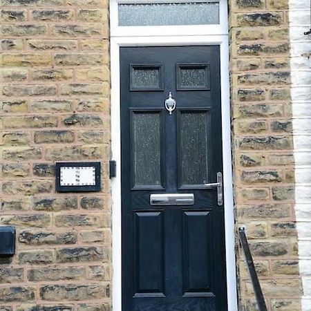 반즐리 Delightful 2 Bed Town Centre House, Sleeps 4 아파트 외부 사진