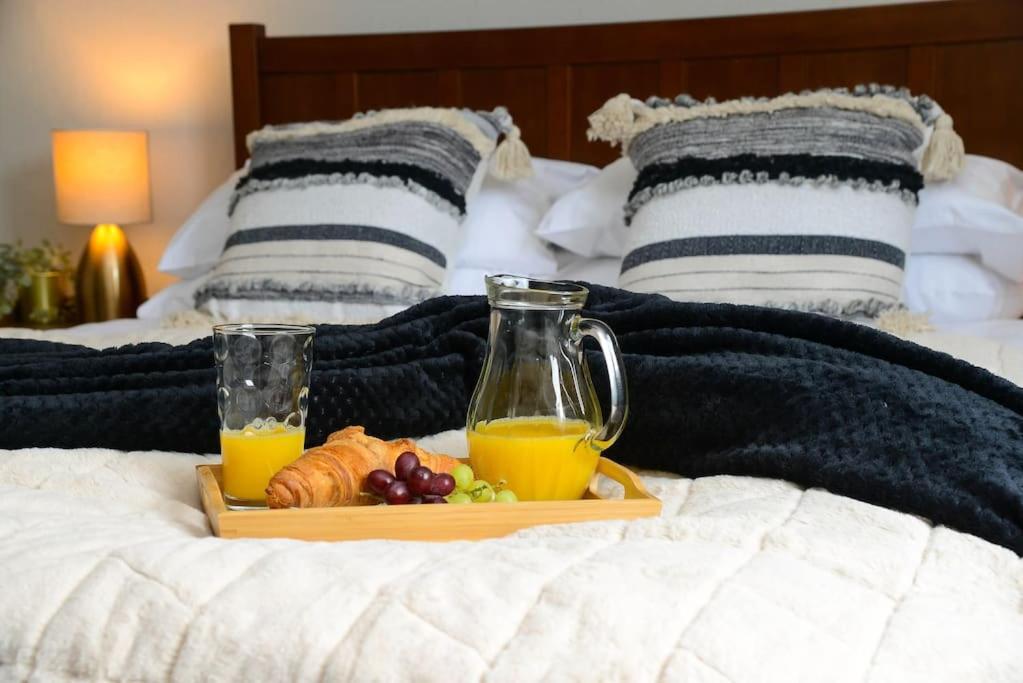 반즐리 Delightful 2 Bed Town Centre House, Sleeps 4 아파트 외부 사진